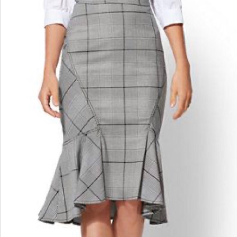 7th Avenue Flounce Skirt